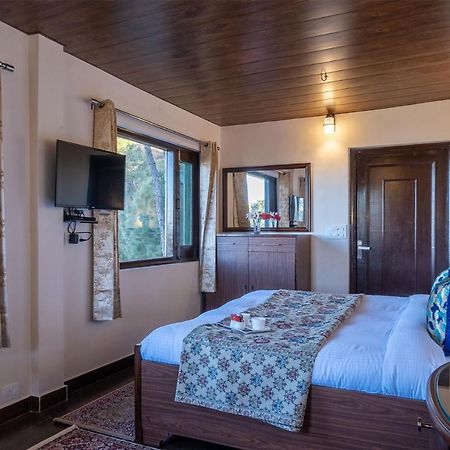Stayvista At Cecil Cottages With Barbeque, Hill View Kasauli Luaran gambar