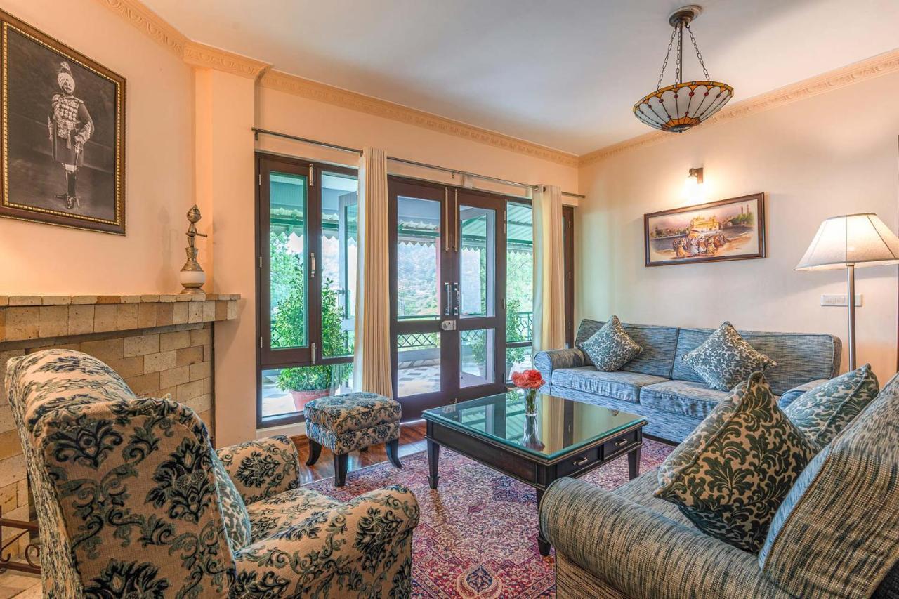 Stayvista At Cecil Cottages With Barbeque, Hill View Kasauli Luaran gambar