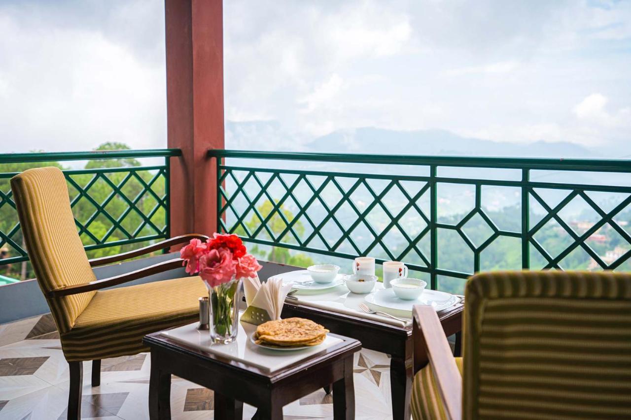 Stayvista At Cecil Cottages With Barbeque, Hill View Kasauli Luaran gambar