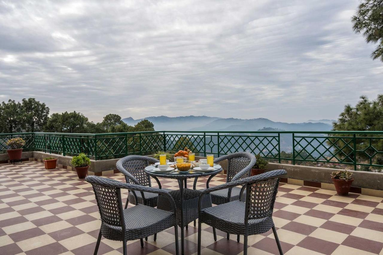 Stayvista At Cecil Cottages With Barbeque, Hill View Kasauli Luaran gambar