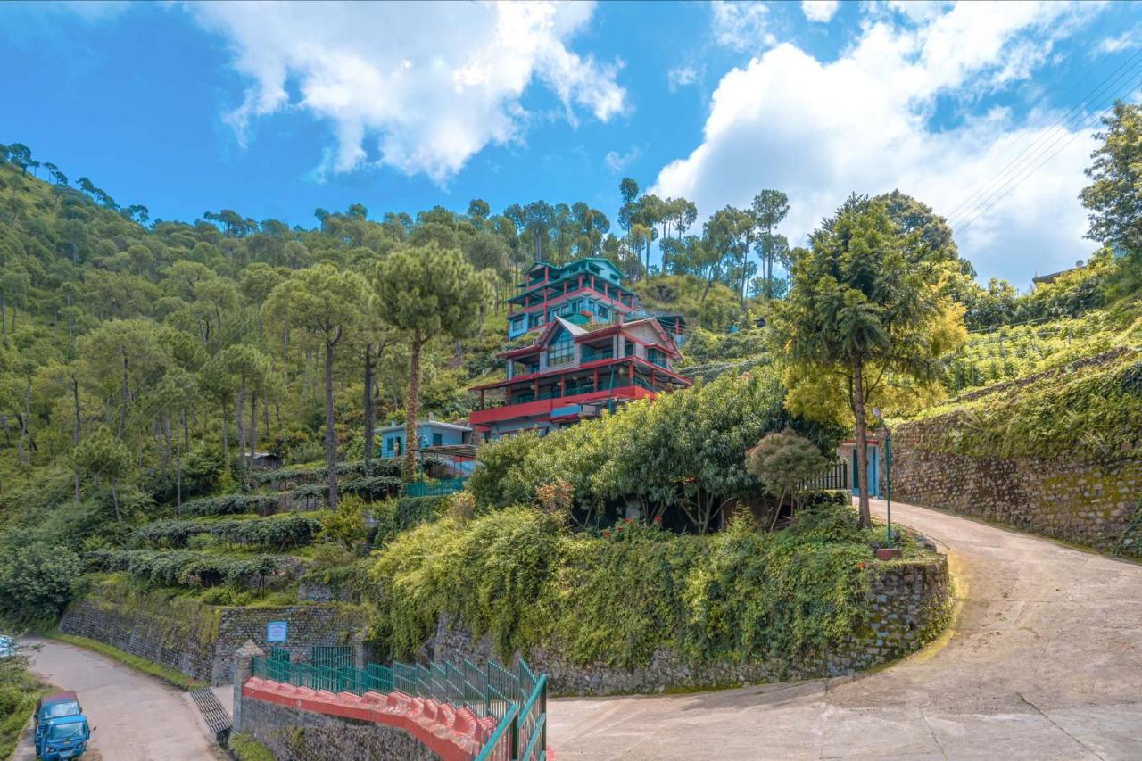Stayvista At Cecil Cottages With Barbeque, Hill View Kasauli Luaran gambar