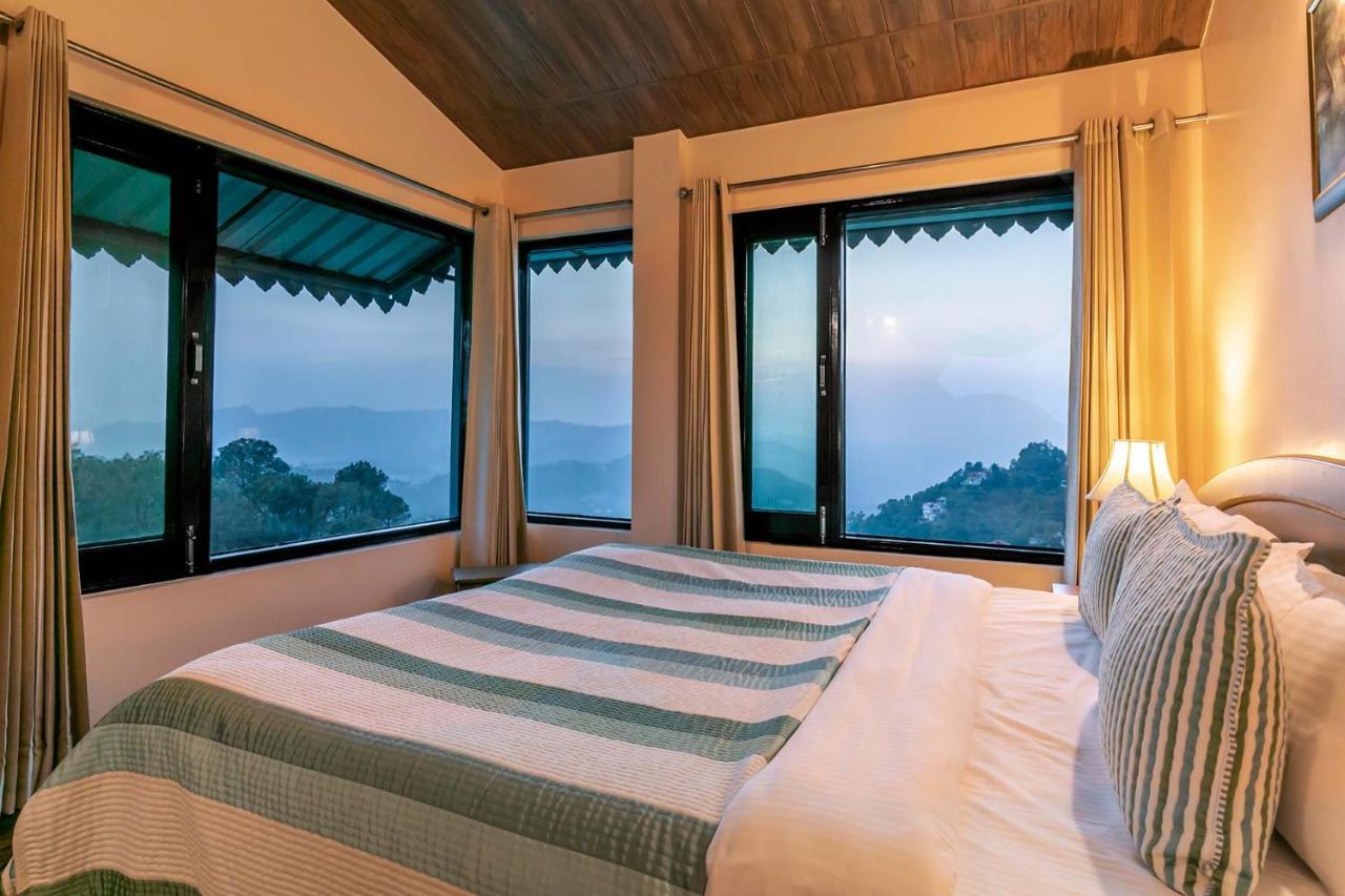 Stayvista At Cecil Cottages With Barbeque, Hill View Kasauli Luaran gambar
