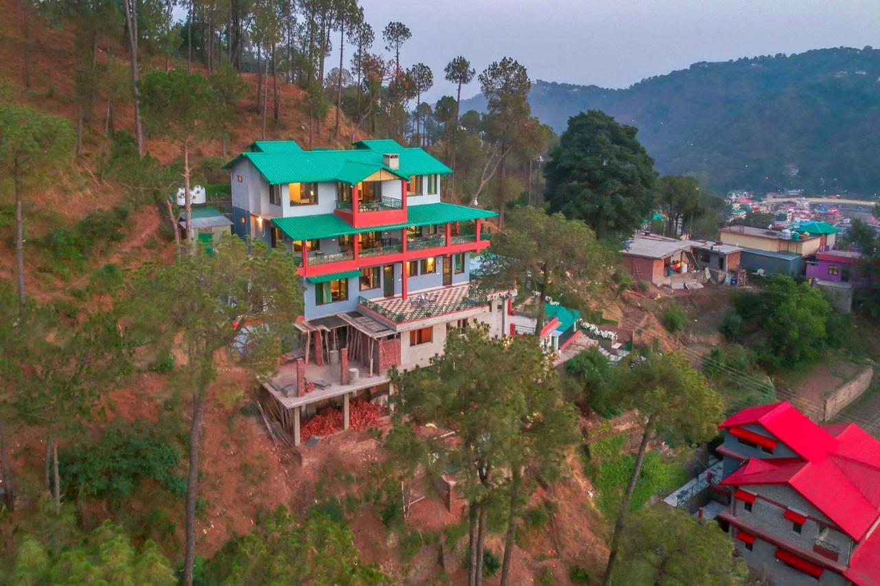 Stayvista At Cecil Cottages With Barbeque, Hill View Kasauli Luaran gambar