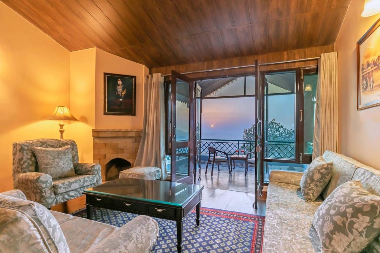 Stayvista At Cecil Cottages With Barbeque, Hill View Kasauli Luaran gambar