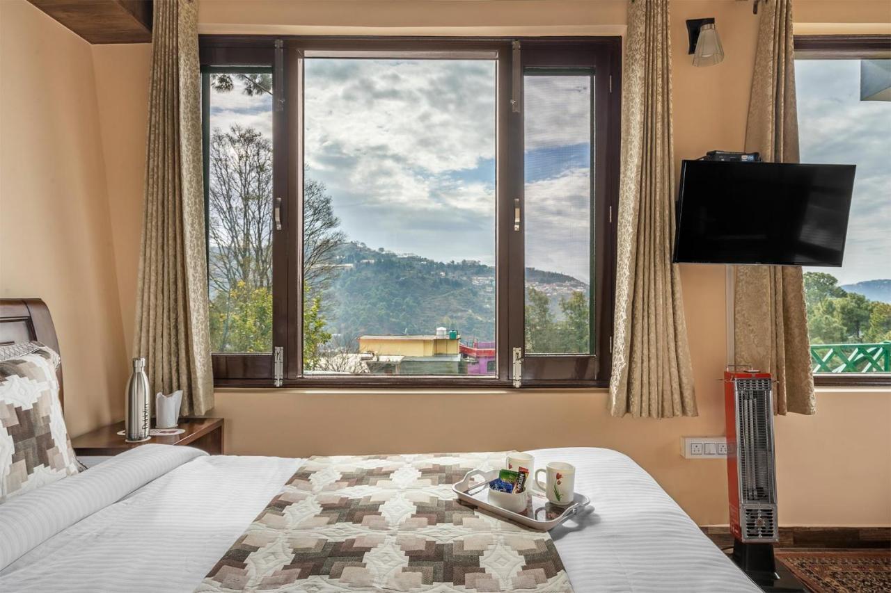 Stayvista At Cecil Cottages With Barbeque, Hill View Kasauli Luaran gambar